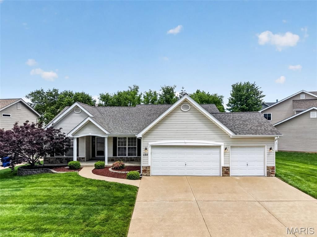 130 Barrington Lake Drive, Dardenne Prairie, MO 63368