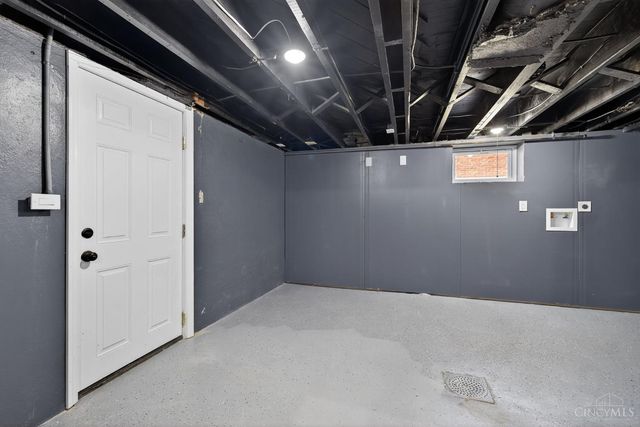 3849 Oak Crest Avenue, Silverton, OH 45236