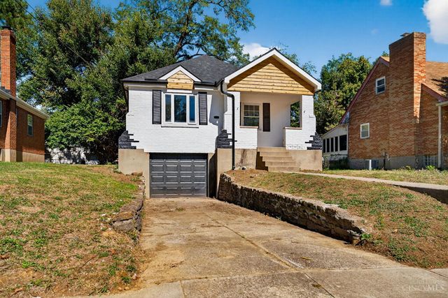 3849 Oak Crest Avenue, Silverton, OH 45236