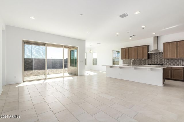 20275 W CATALINA Drive, Buckeye, AZ 85396