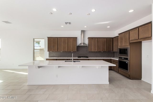 20275 W CATALINA Drive, Buckeye, AZ 85396