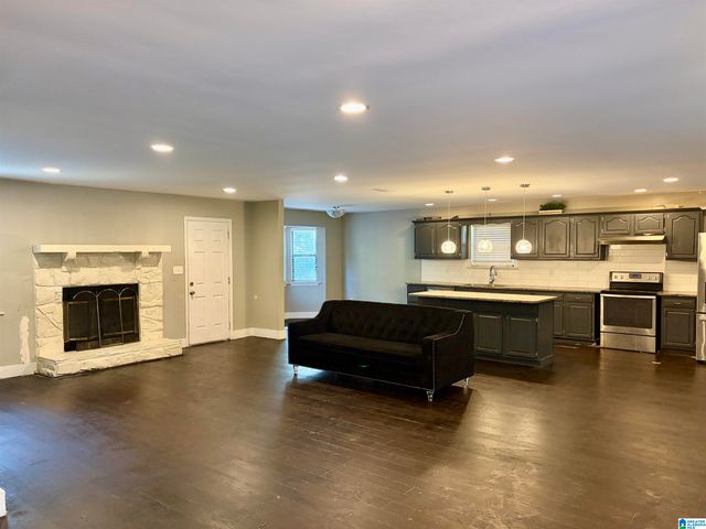 1133 4TH PLAZA, Pleasant Grove, AL 35127