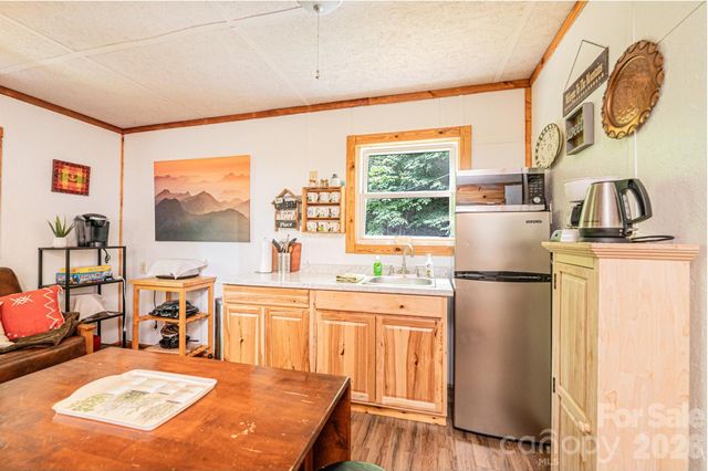 4462 Maple Grove Church Road, Collettsville, NC 28611