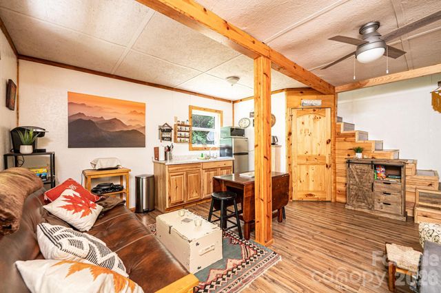 4462 Maple Grove Church Road, Collettsville, NC 28611