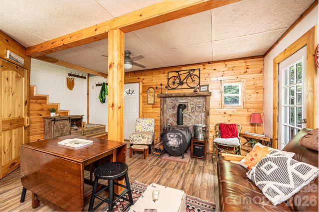 4462 Maple Grove Church Road, Collettsville, NC 28611