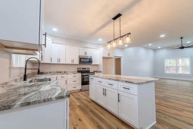 118 Runway Boulevard, Somerset, KY 42503