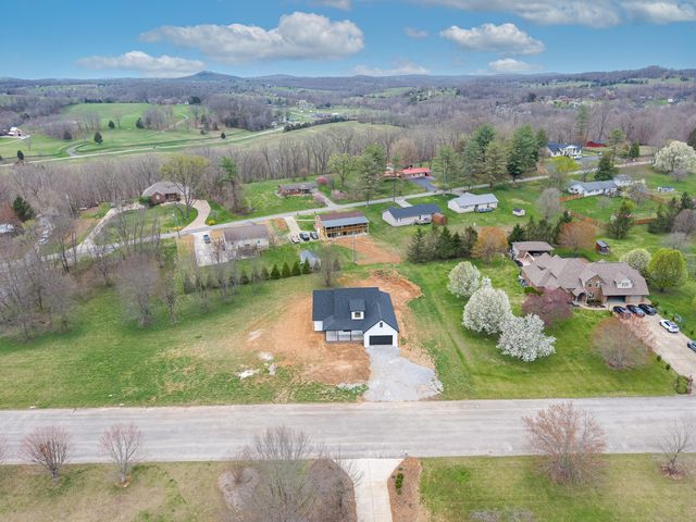 118 Runway Boulevard, Somerset, KY 42503