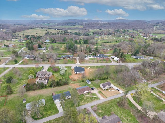 118 Runway Boulevard, Somerset, KY 42503