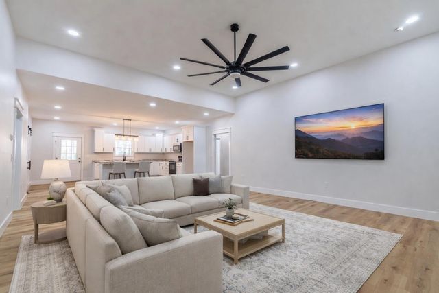 118 Runway Boulevard, Somerset, KY 42503