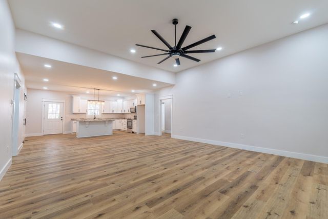 118 Runway Boulevard, Somerset, KY 42503