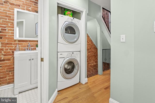 21 E FORT AVE E, Baltimore, MD 21230