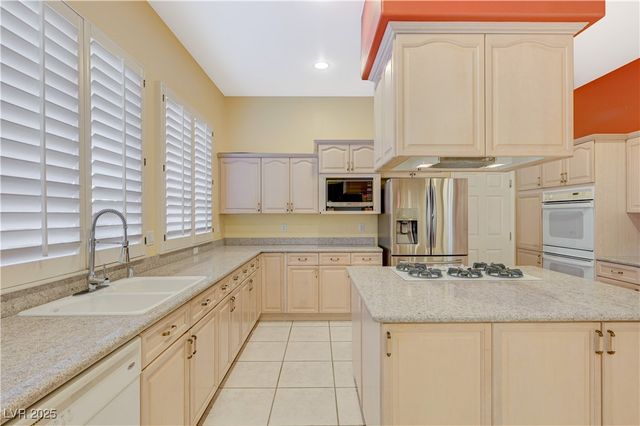 3205 Sterlingshire Drive, Las Vegas, NV 89146