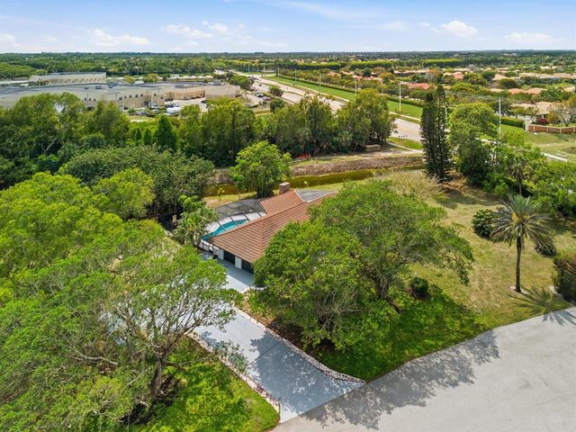 8862 Wendy Lane S, West Palm Beach, FL 33411