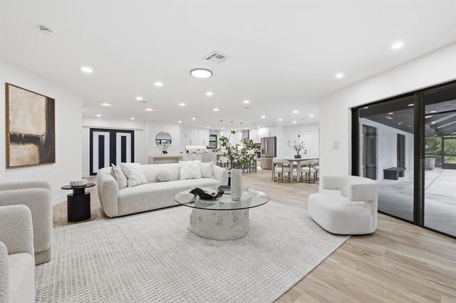 8862 Wendy Lane S, West Palm Beach, FL 33411