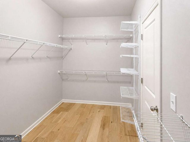 514 Glenmanor Court, Atlanta, GA 30328
