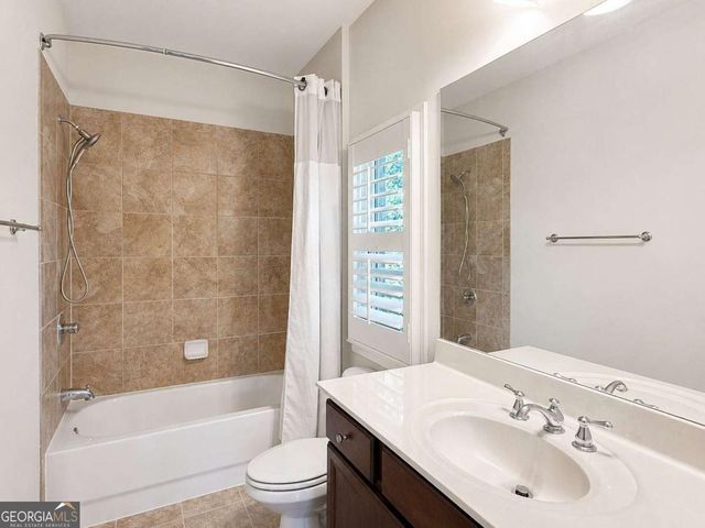 514 Glenmanor Court, Atlanta, GA 30328
