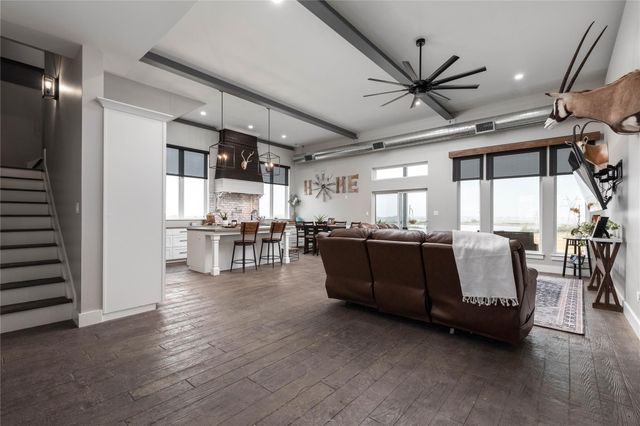 7244 N Hickory Road, Krum, TX 76249