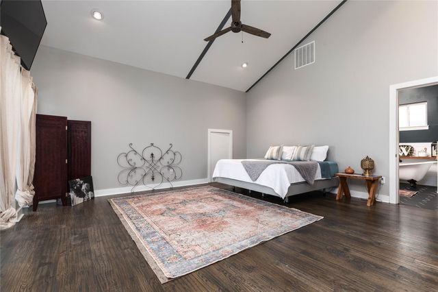 7244 N Hickory Road, Krum, TX 76249
