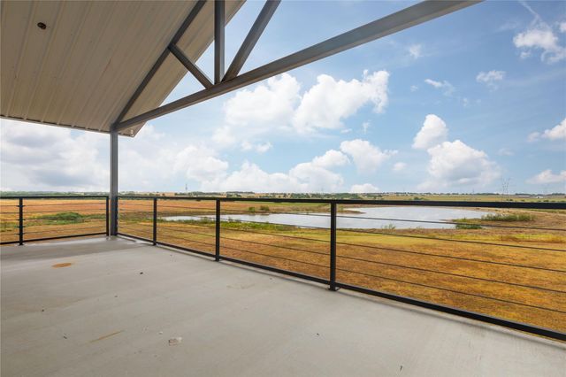 7244 N Hickory Road, Krum, TX 76249
