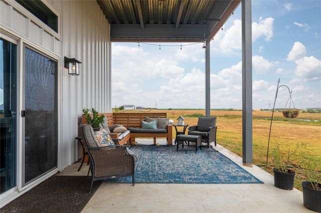 7244 N Hickory Road, Krum, TX 76249