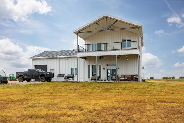7244 N Hickory Road, Krum, TX 76249