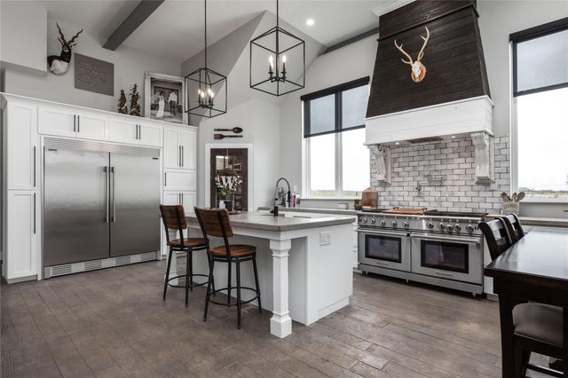 7244 N Hickory Road, Krum, TX 76249