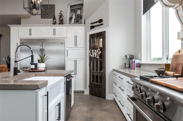 7244 N Hickory Road, Krum, TX 76249