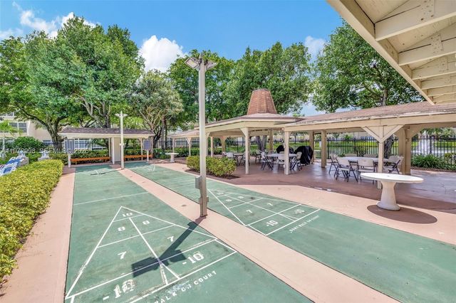 5002 NW 35th St 306, Lauderdale Lakes, FL 33319