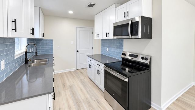 829 Canfield Street, Liberty, TX 77575