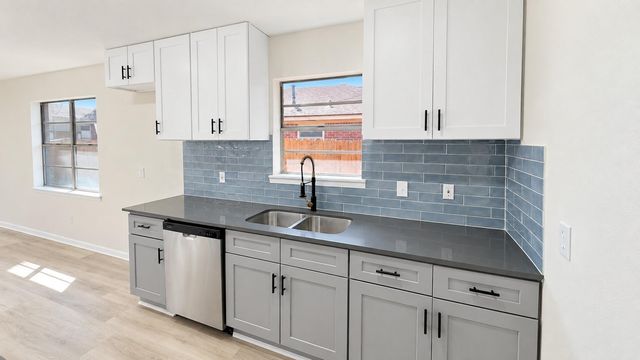 829 Canfield Street, Liberty, TX 77575