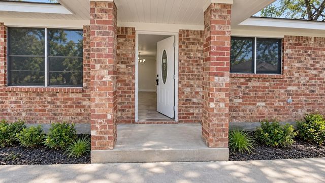 829 Canfield Street, Liberty, TX 77575