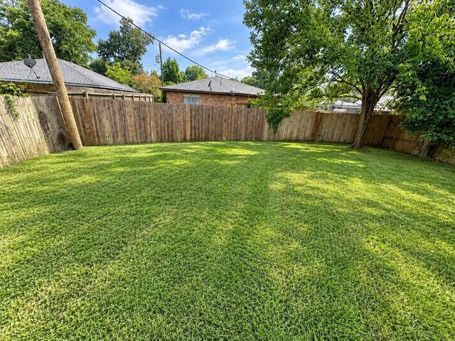 829 Canfield Street, Liberty, TX 77575