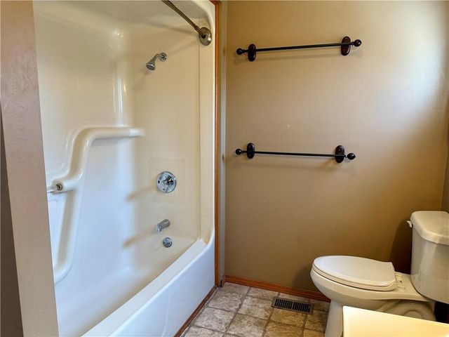 423 Yuba Street, Burlington, KS 66839
