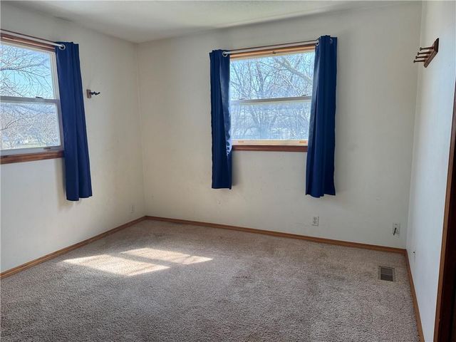 423 Yuba Street, Burlington, KS 66839