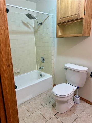 423 Yuba Street, Burlington, KS 66839