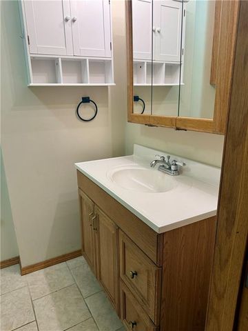 423 Yuba Street, Burlington, KS 66839