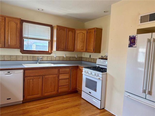 423 Yuba Street, Burlington, KS 66839