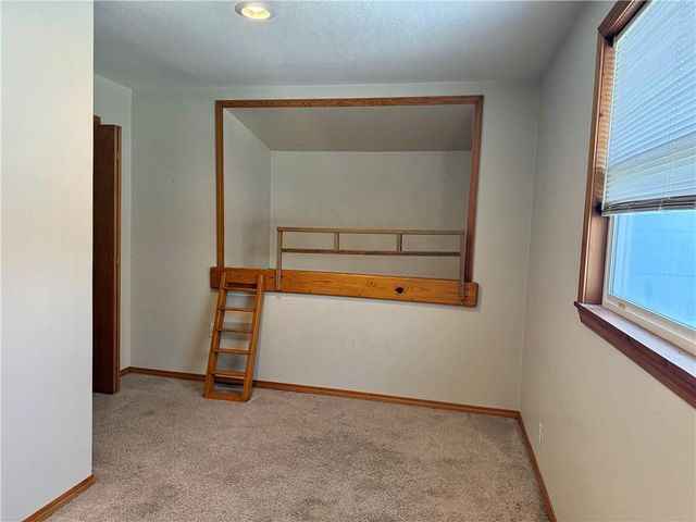 423 Yuba Street, Burlington, KS 66839