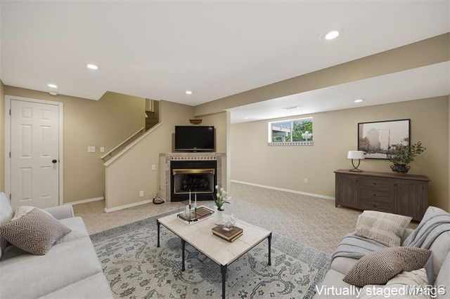 2650 Greenway, High Ridge, MO 63049