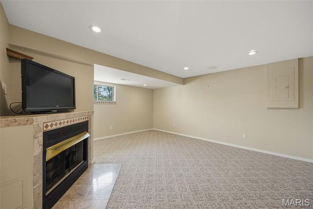 2650 Greenway, High Ridge, MO 63049
