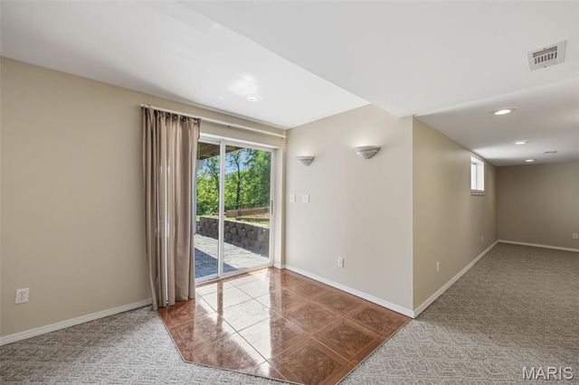 2650 Greenway, High Ridge, MO 63049