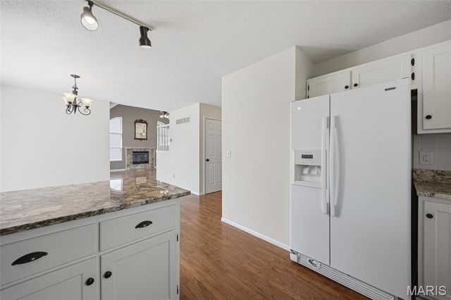 2650 Greenway, High Ridge, MO 63049