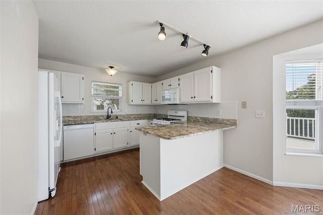 2650 Greenway, High Ridge, MO 63049