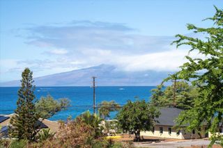 127 Wahikuli Rd # C, Lahaina, HI 96761