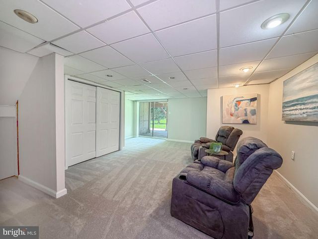 145 LIBERTY DR, Langhorne, PA 19047