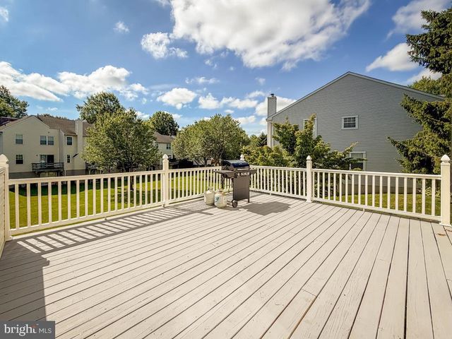 145 LIBERTY DR, Langhorne, PA 19047