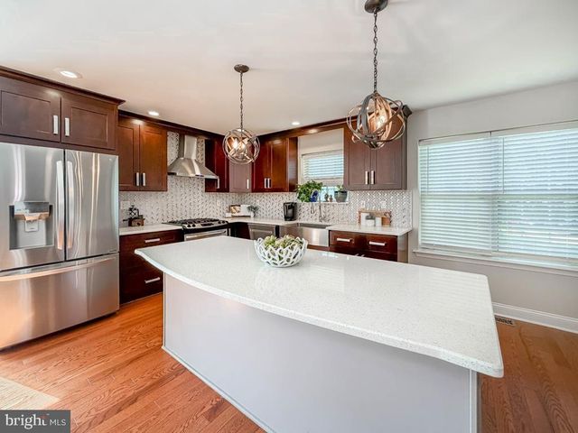 145 LIBERTY DR, Langhorne, PA 19047