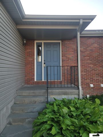7251 Dorchester Court, Lincoln, NE 68521