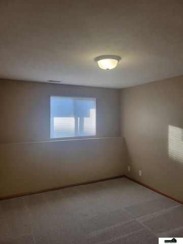 7251 Dorchester Court, Lincoln, NE 68521