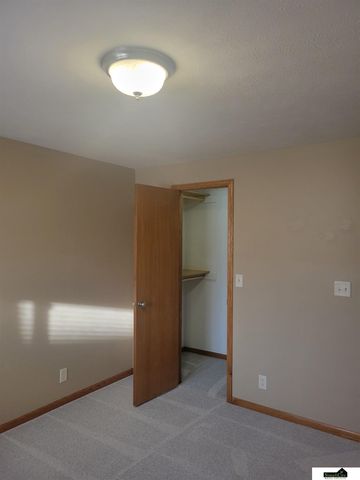 7251 Dorchester Court, Lincoln, NE 68521